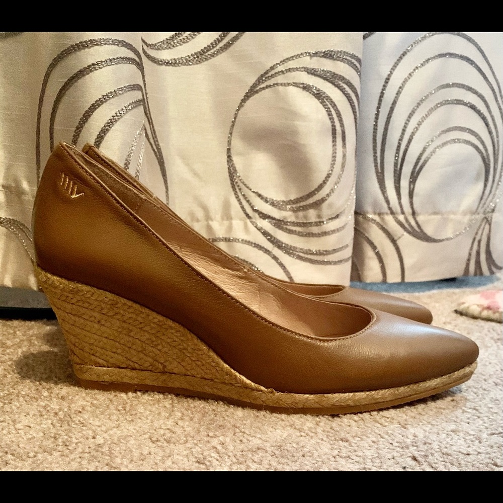 Brand new Viscata shoes made in Spain with tags which Kate Middleton also wears